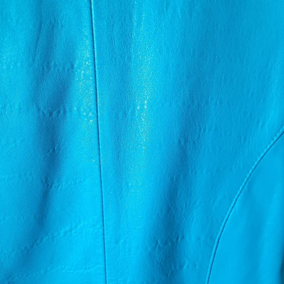 1980s teal blue leather jacket and pencil skirt, 3 piece suit set - Picture 13 of 16
